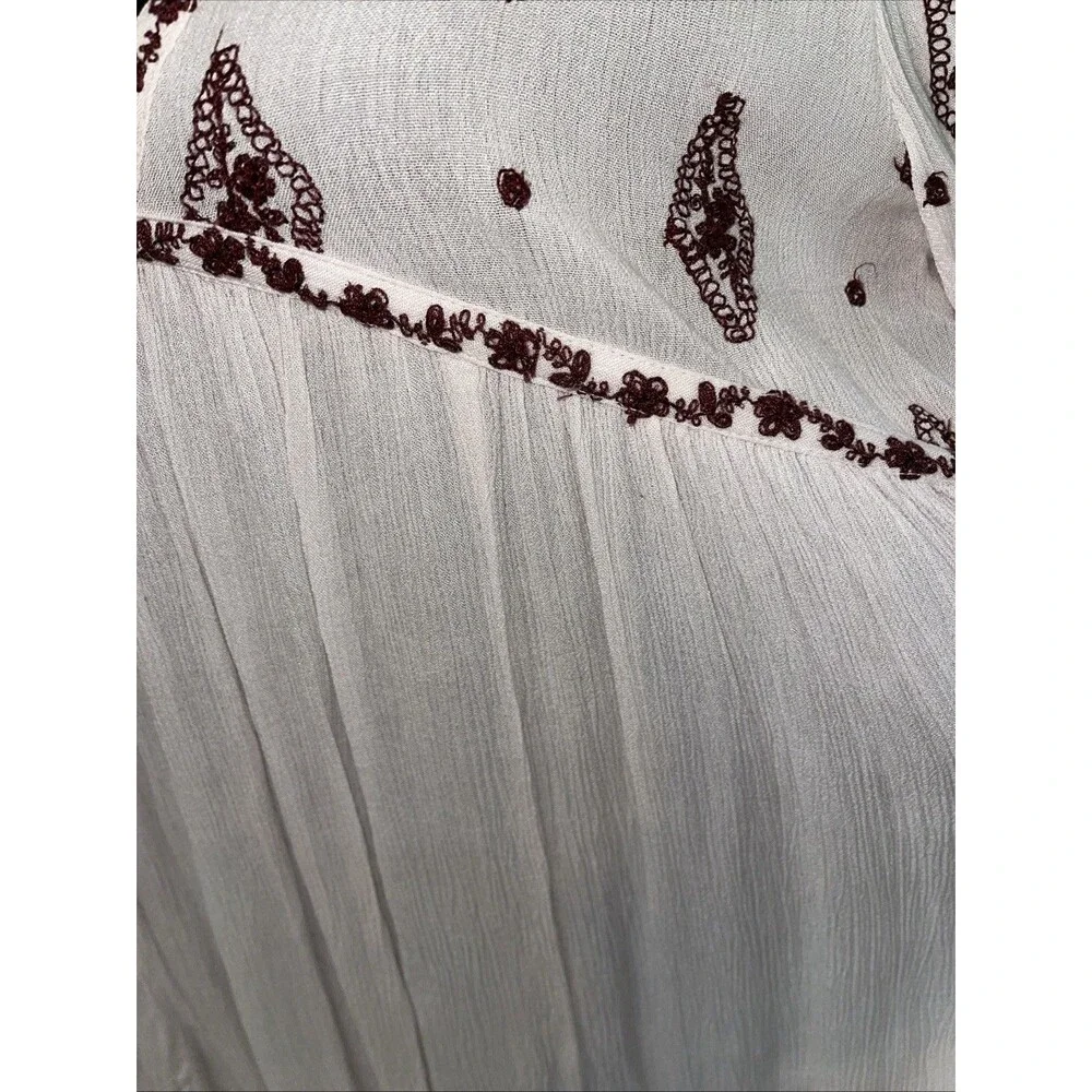 Free People Women Vneck Top S/P White Maroon Embroidered Boho Blouse Bell Sleeve